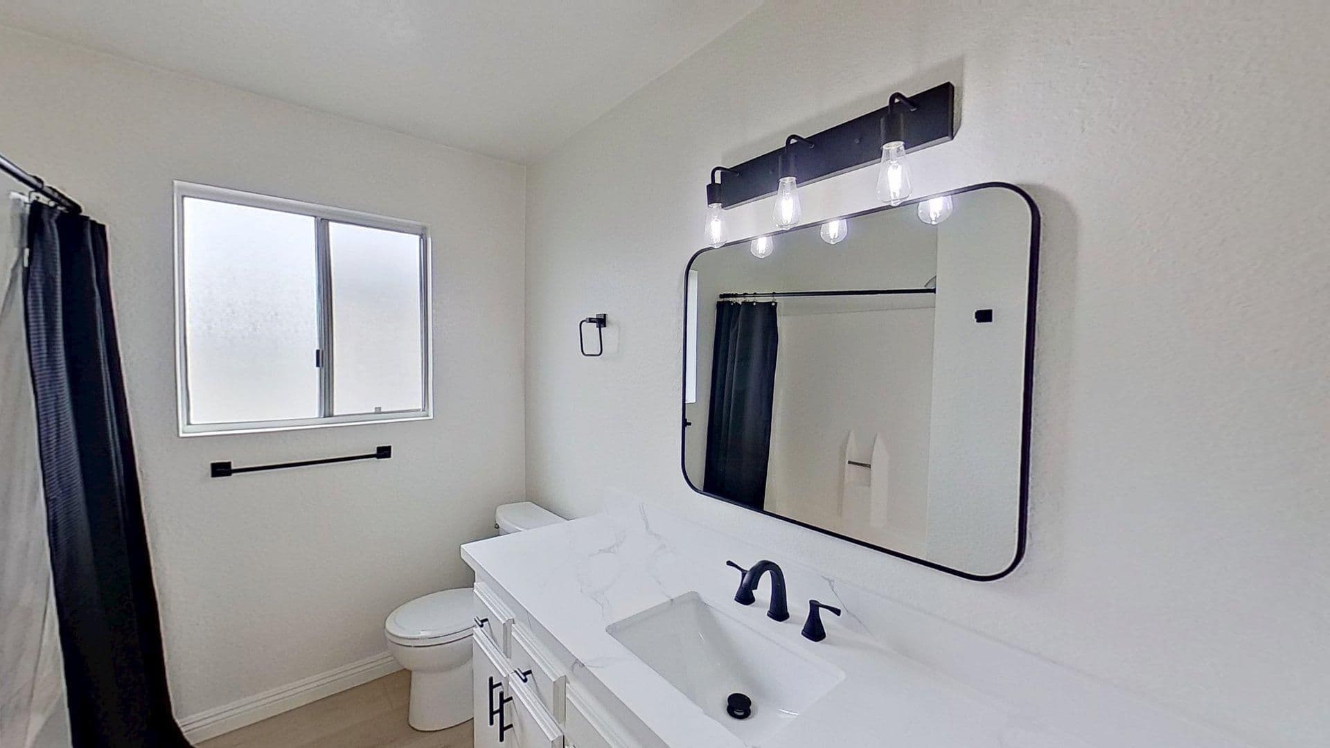 Santa Ana Apartment: 602 South Harmon Street