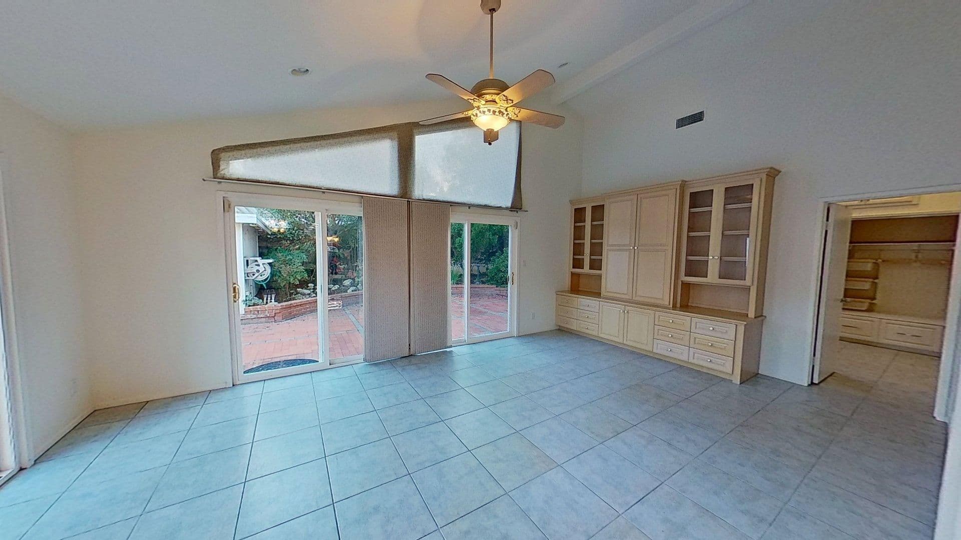 Irvine House: 5022 Hemlock