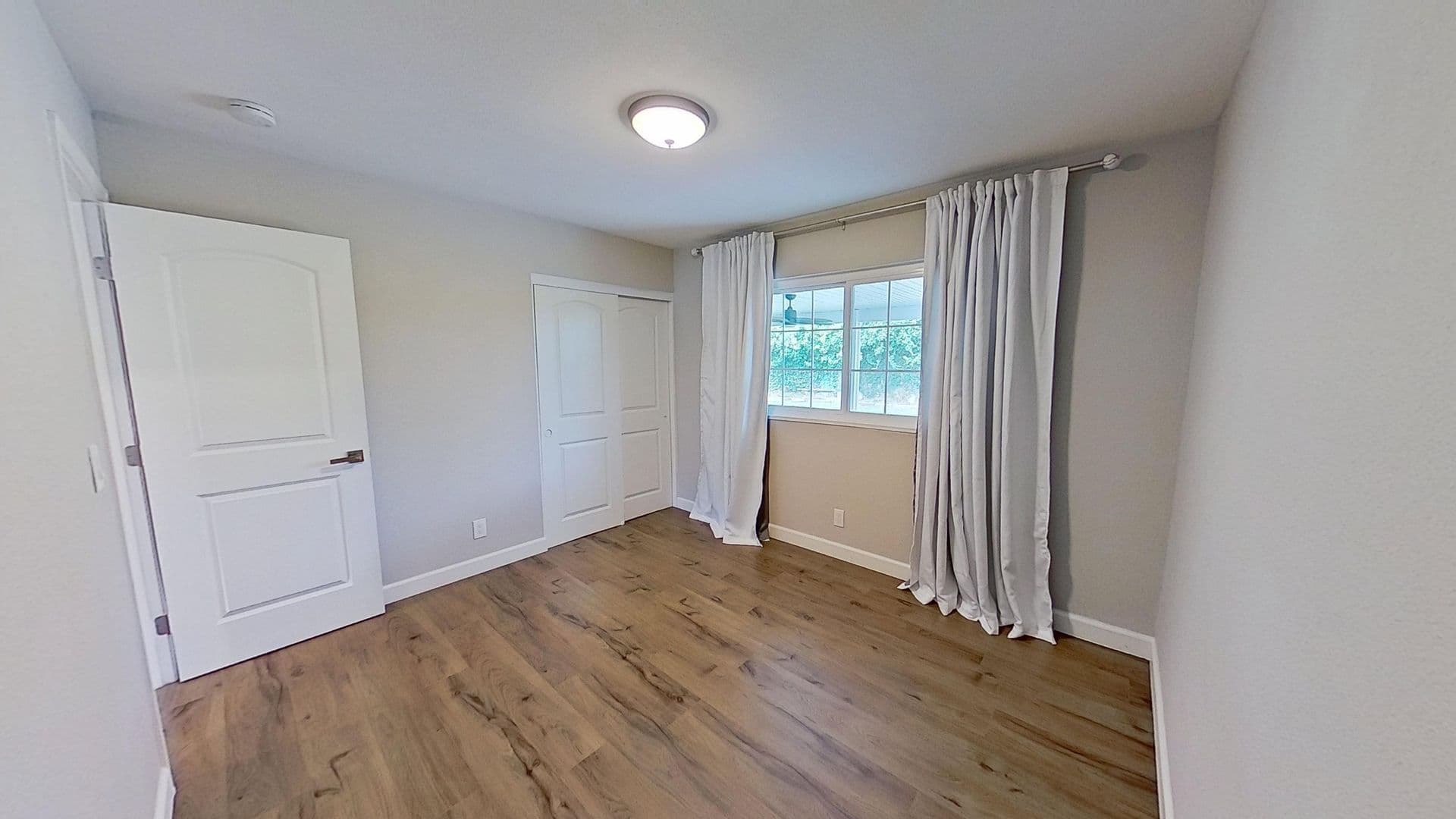 Huntington Beach House: 14321 Riviera Dr