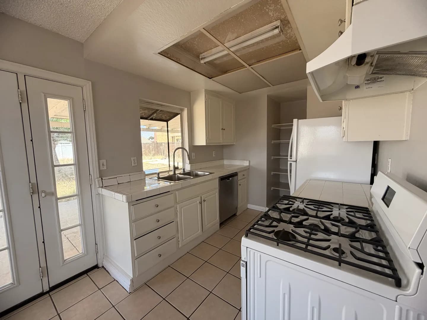 Moreno Valley House: 14243 Perham Ct