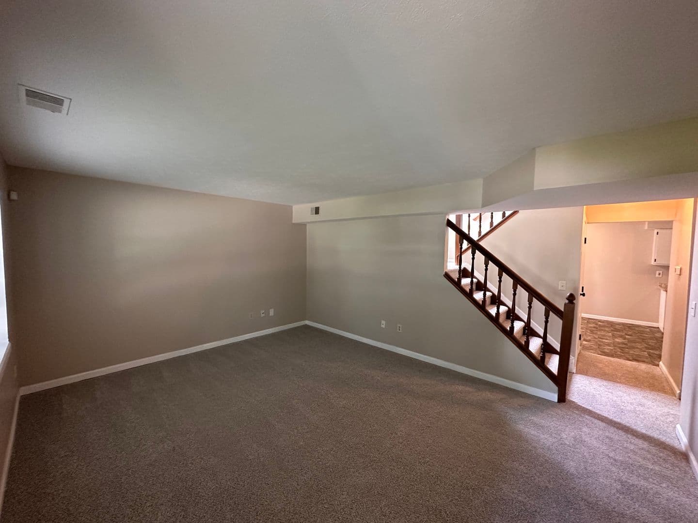 Indianapolis House: 8570 Fairway Trail