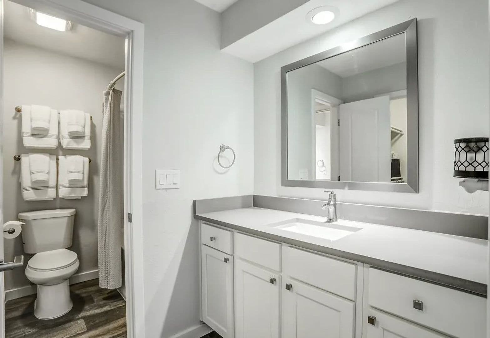 Oklahoma City Apartment: 11141 Springhollow Rd.