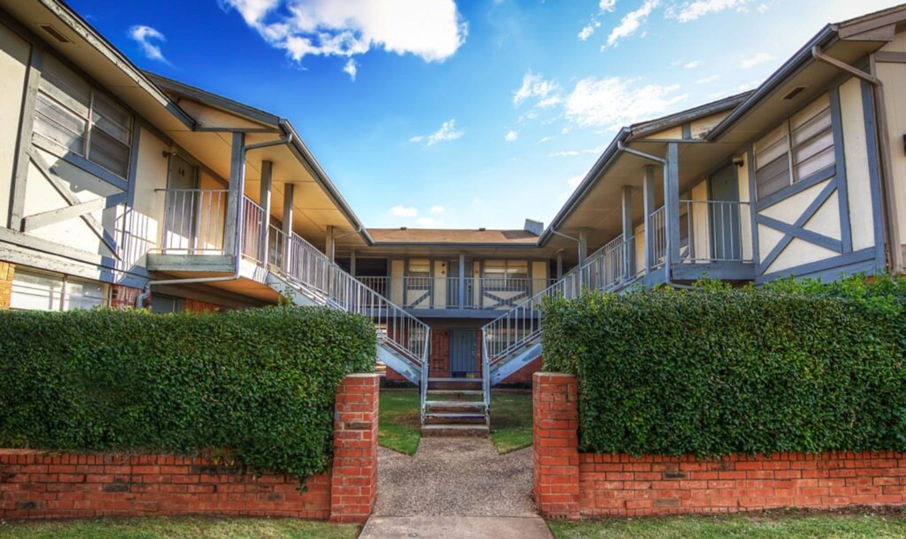 Edmond Apartment: 1010 Kennedy Ave