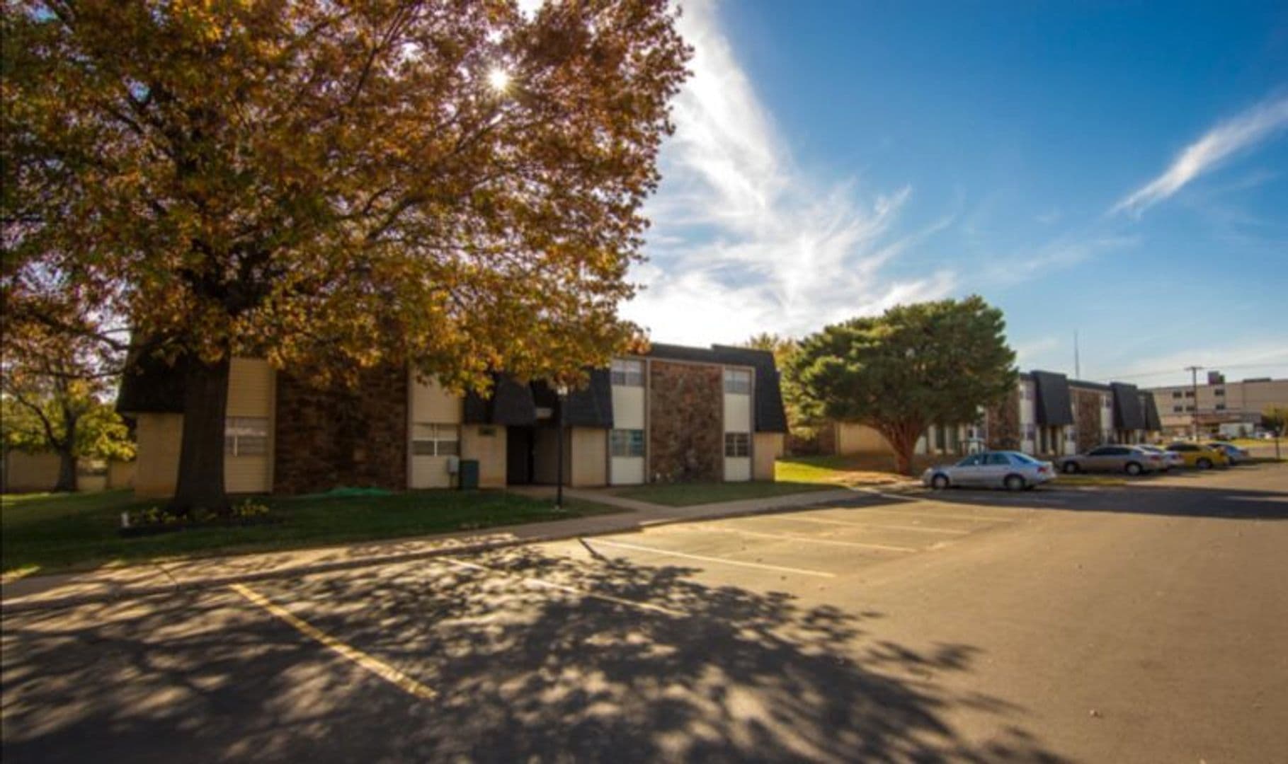 Edmond Apartment: 20 S Bryant Ave