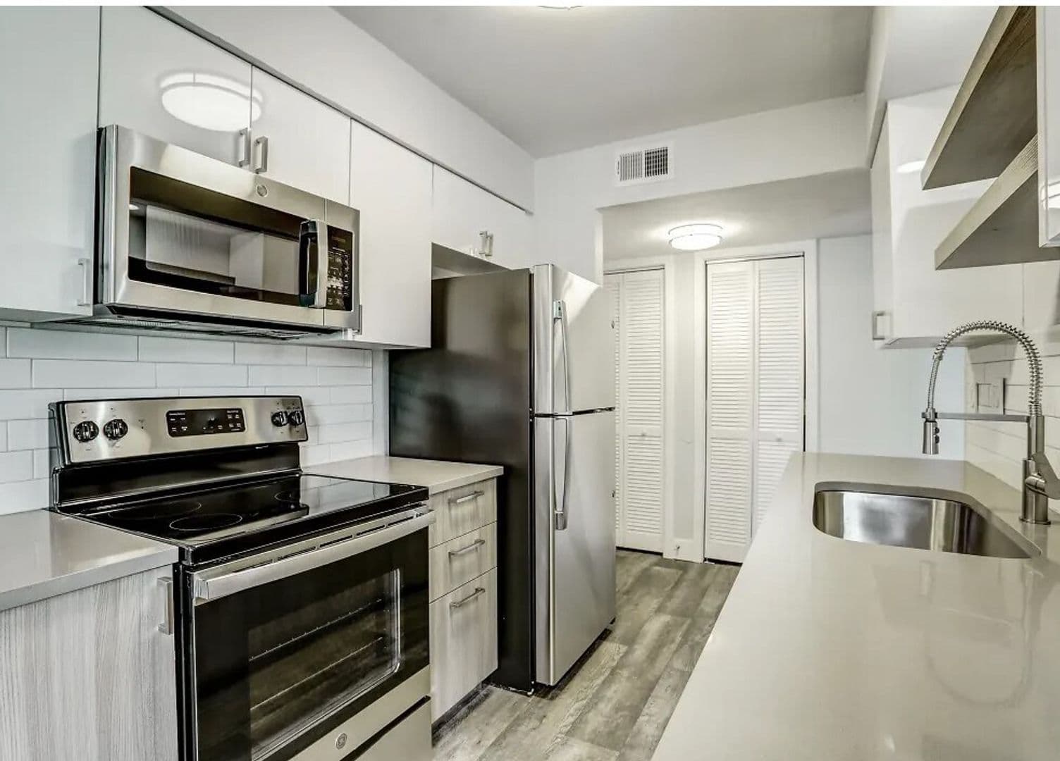 Oklahoma City Apartment: 11141 Springhollow Rd.
