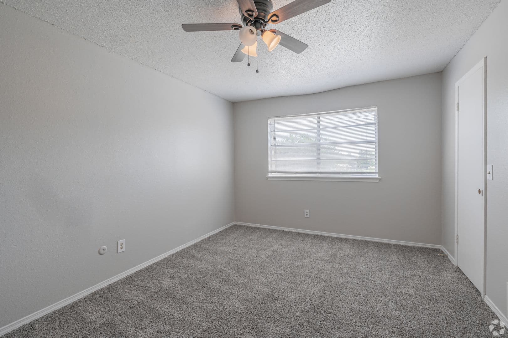 Midwest Apartment: 8032 N Reno Ave