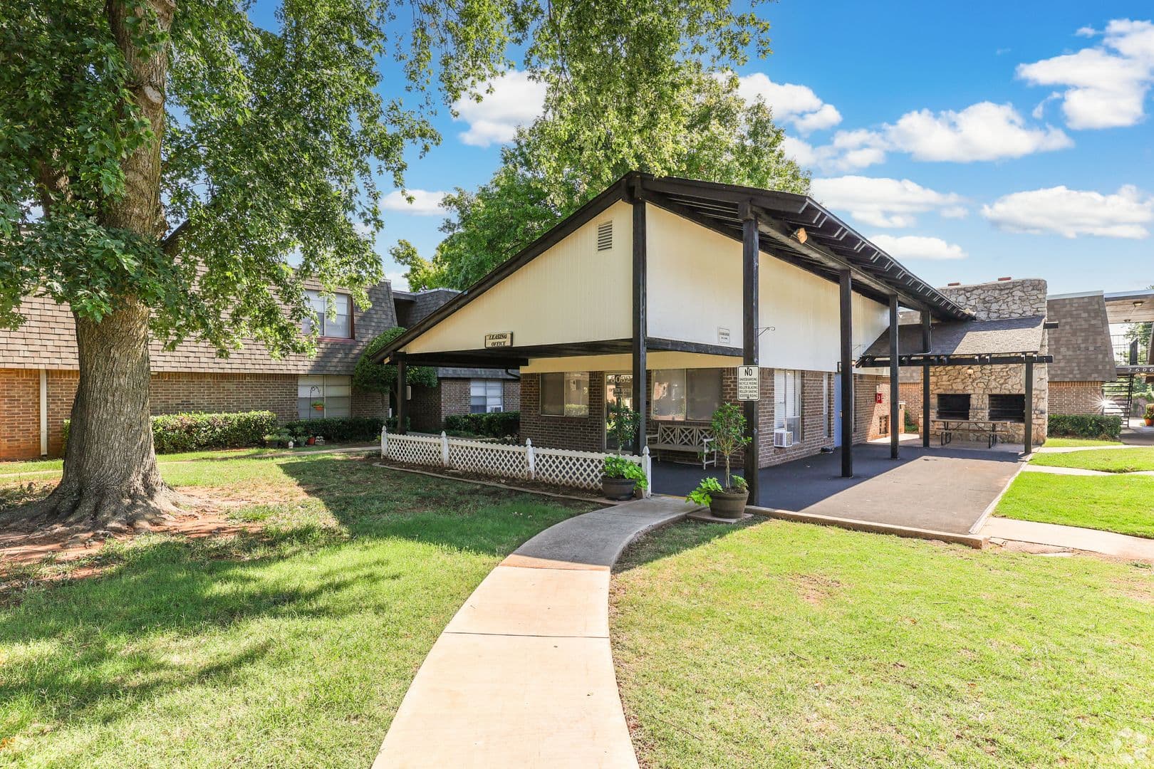 Midwest Apartment: 8032 N Reno Ave