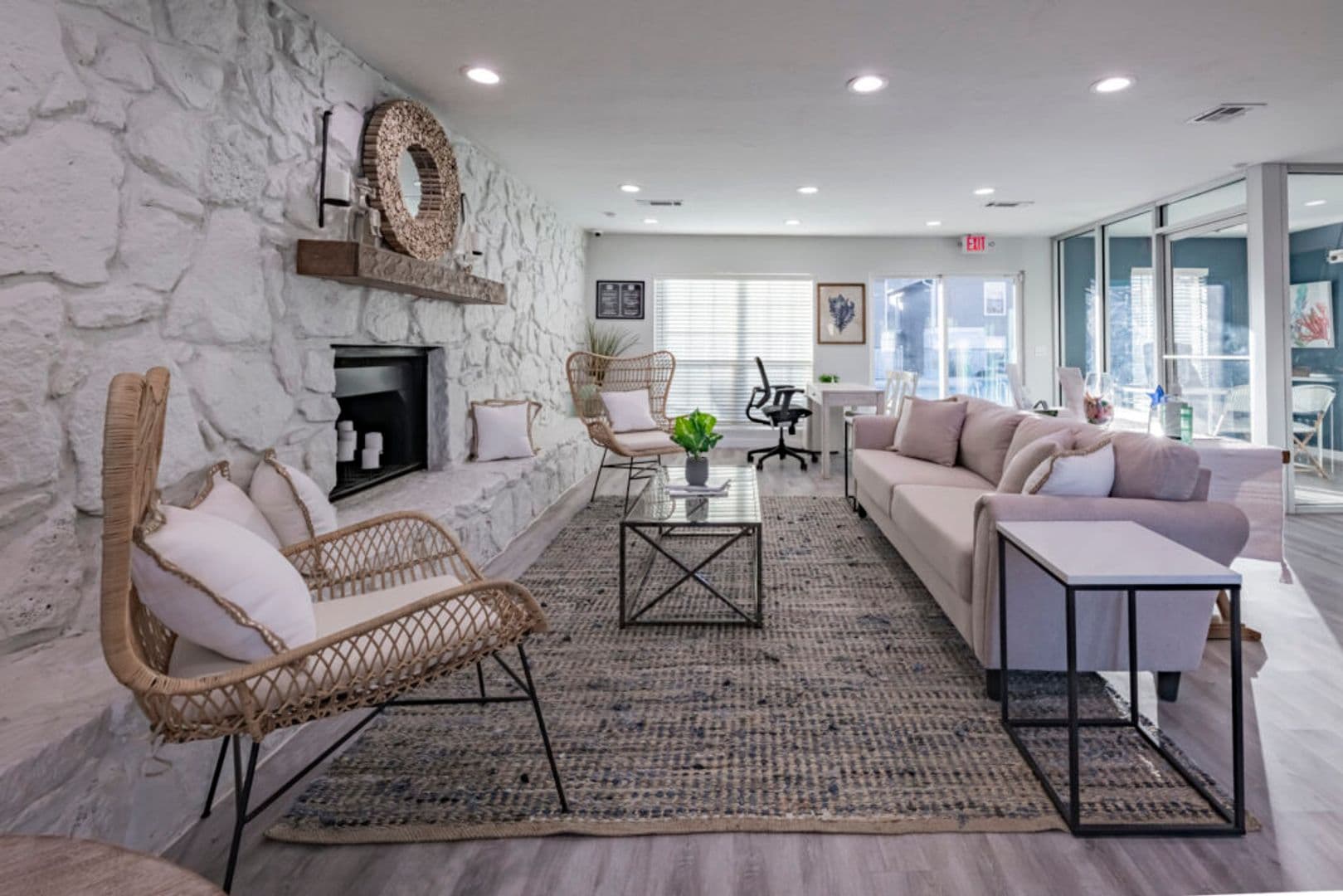Oklahoma City Apartment: 11141 Springhollow Rd.