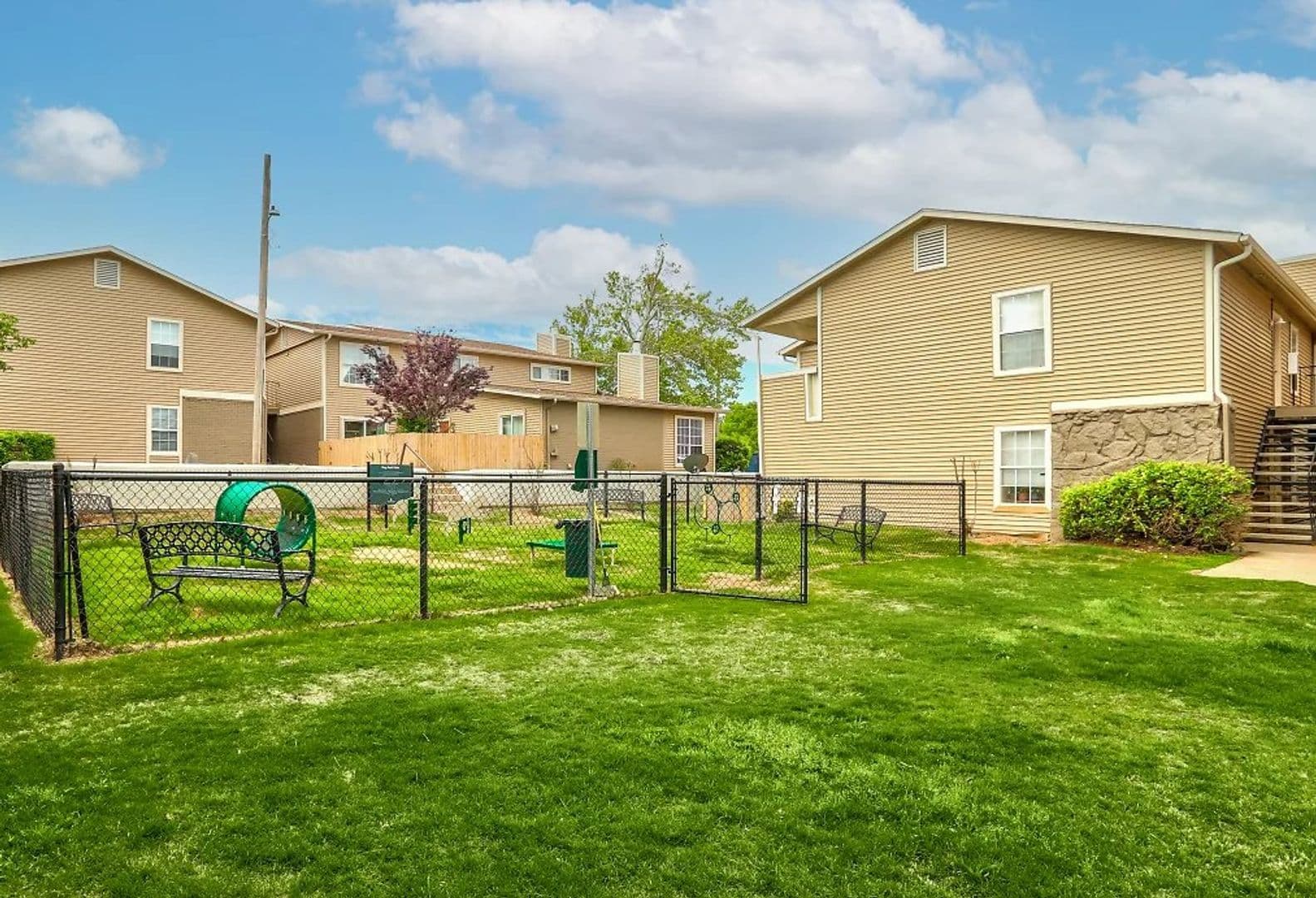 Oklahoma City Apartment: 11141 Springhollow Rd.