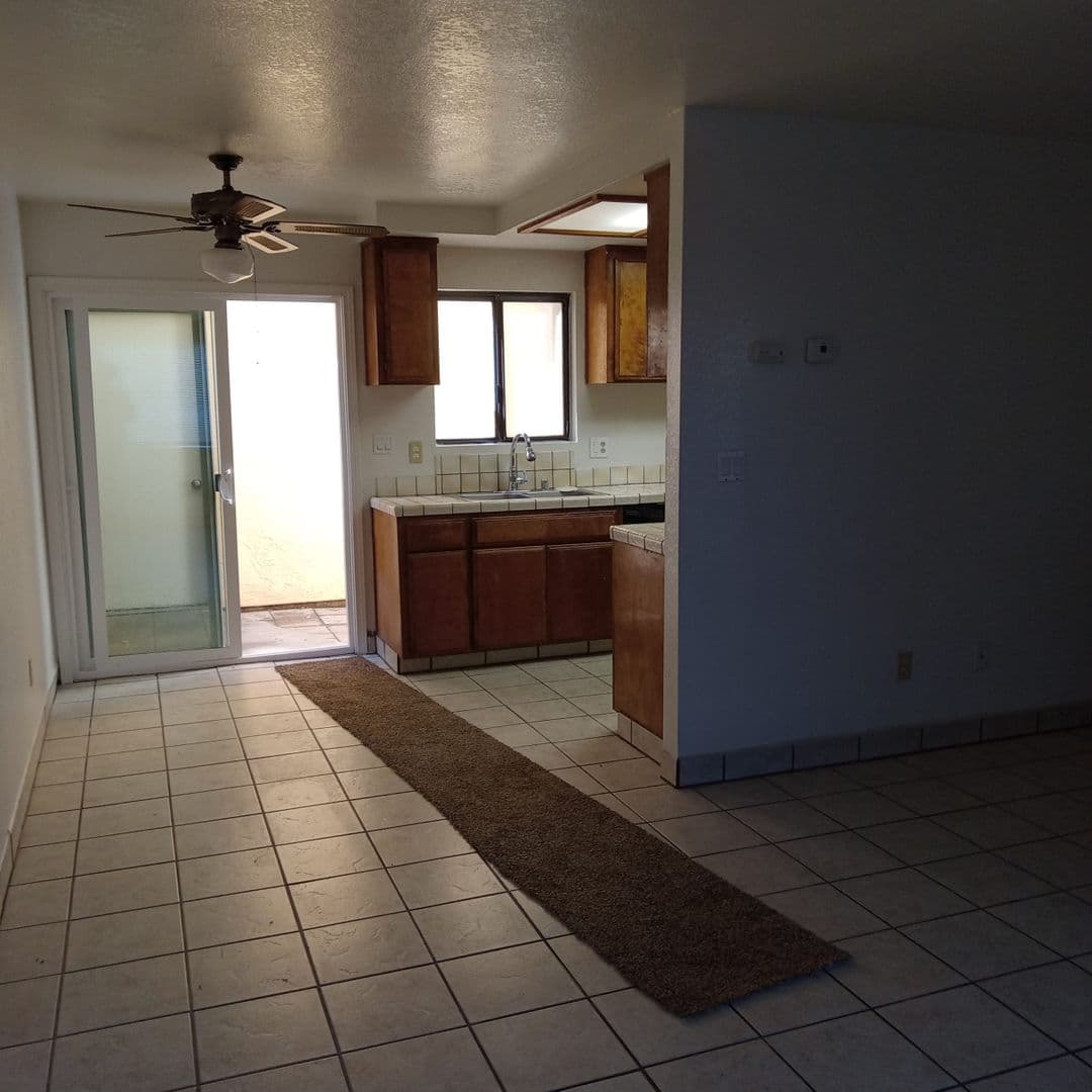 Tehachapi Apartment: 21640 Brook Dr.