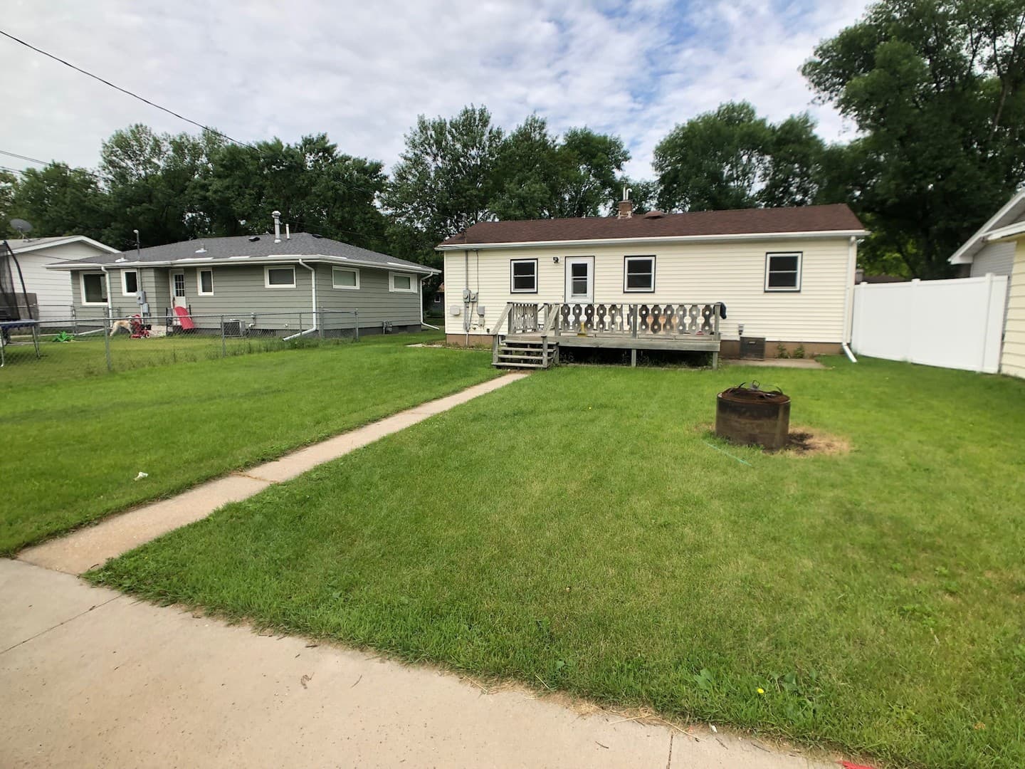 Grand Forks Apartment: 1001 S. 19th St.