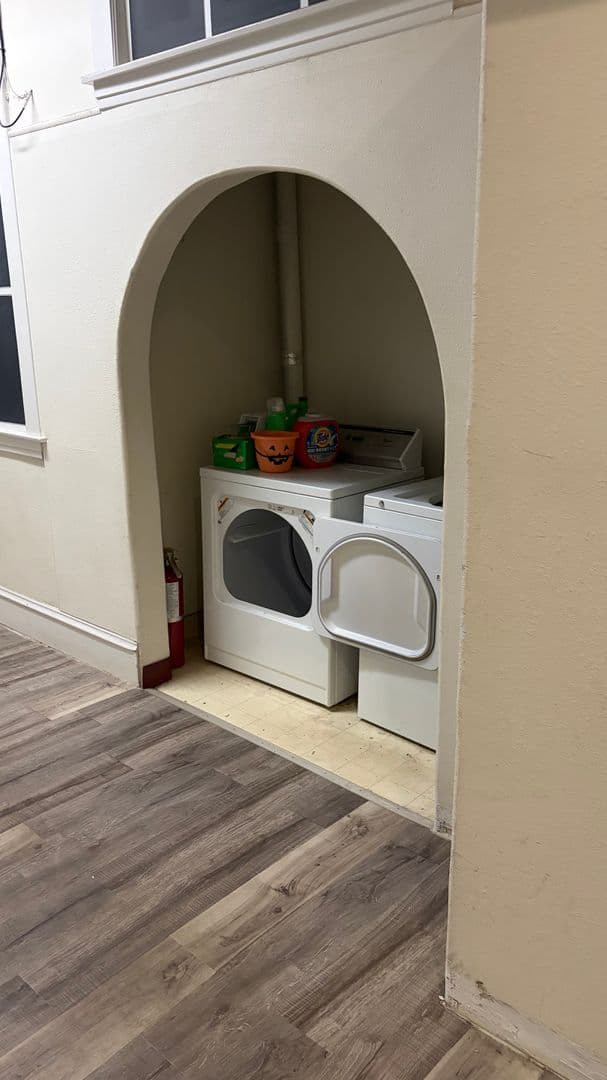 East Grand Forks Apartment: 304 DeMers Ave