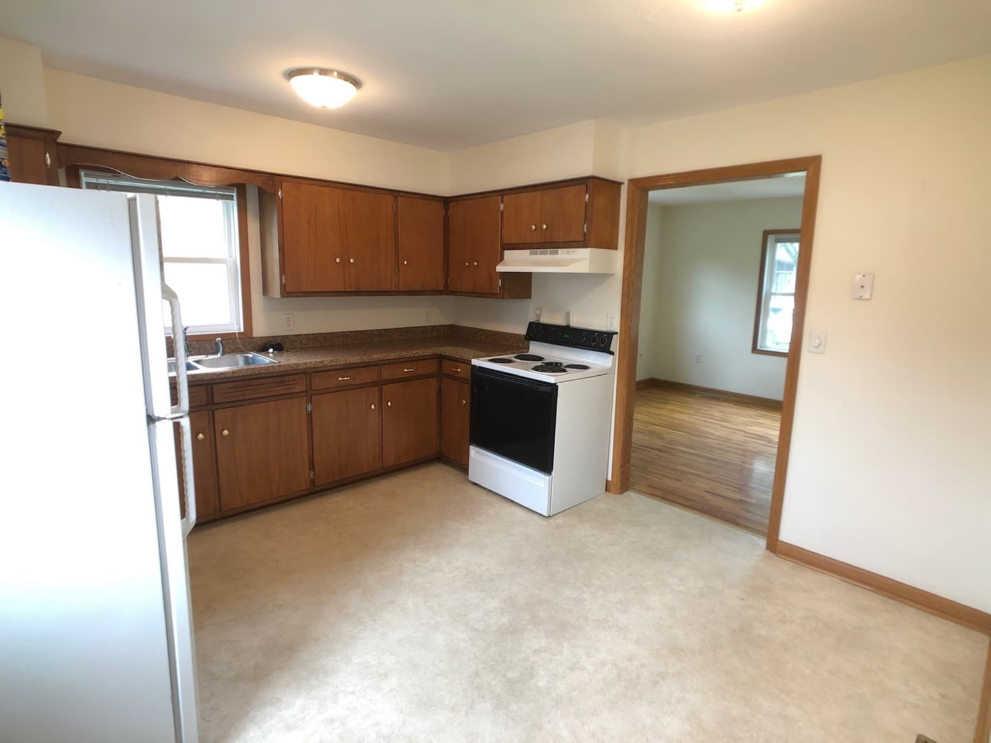 Grand Forks Apartment: 1001 S. 19th St.