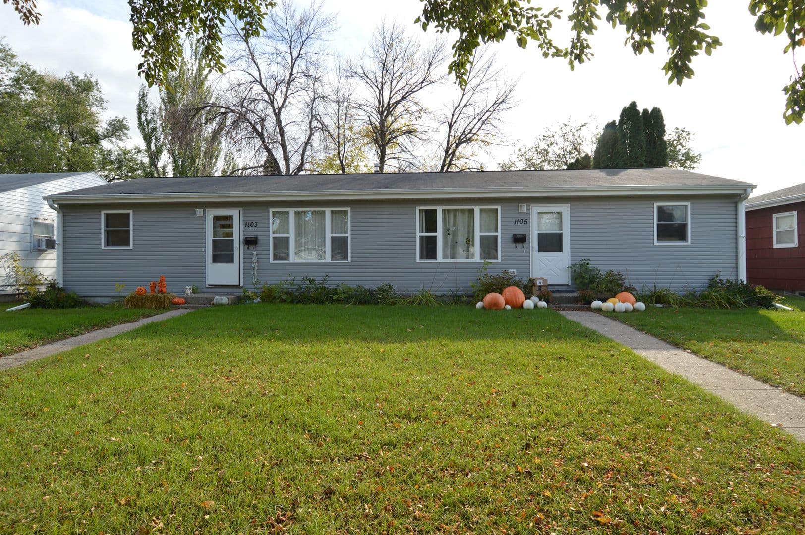 Grand Forks Apartment: 1103/1105 Park Drive