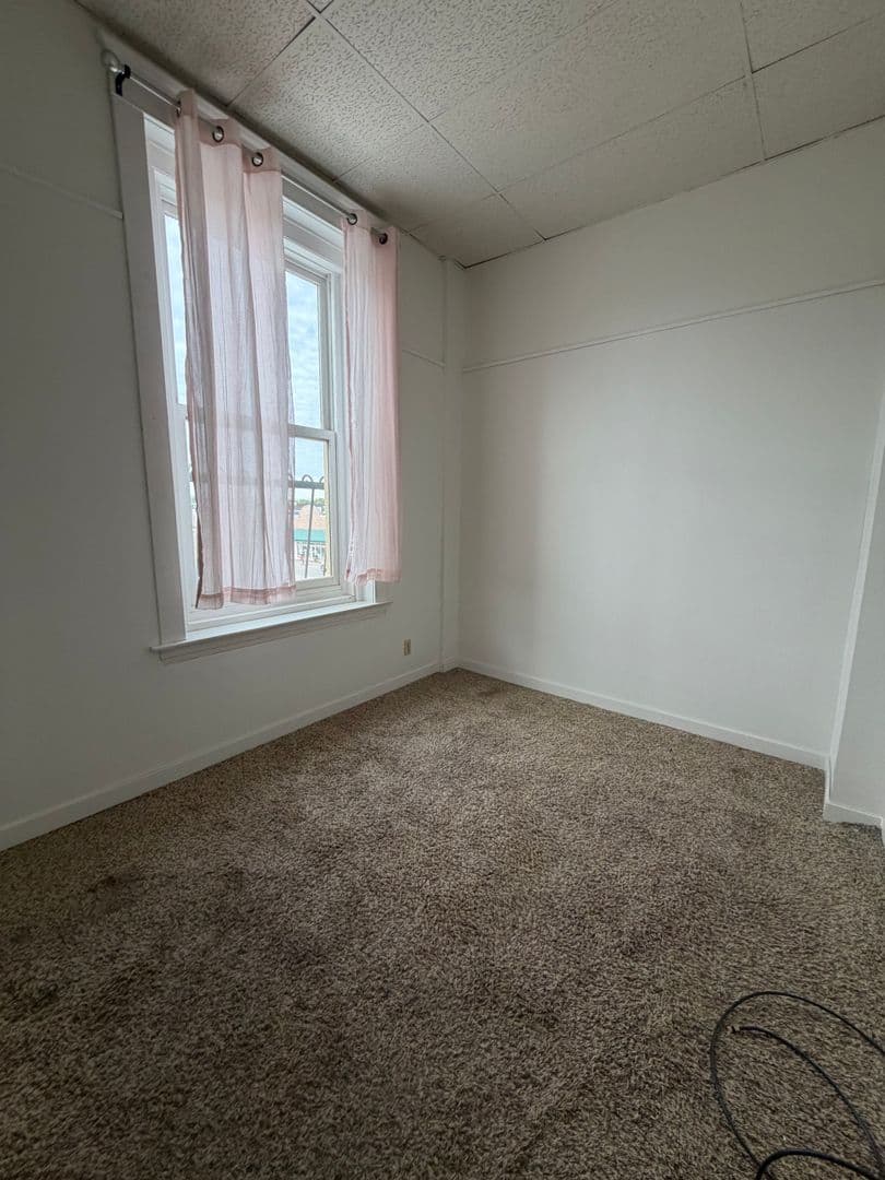 East Grand Forks Apartment: 304 DeMers Ave