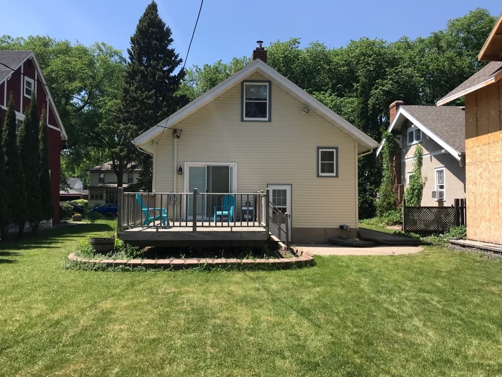 Grand Forks House: 1209 Belmont Rd.