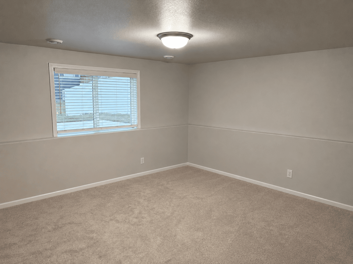 Grand Forks House: 1740 Tobi Lane