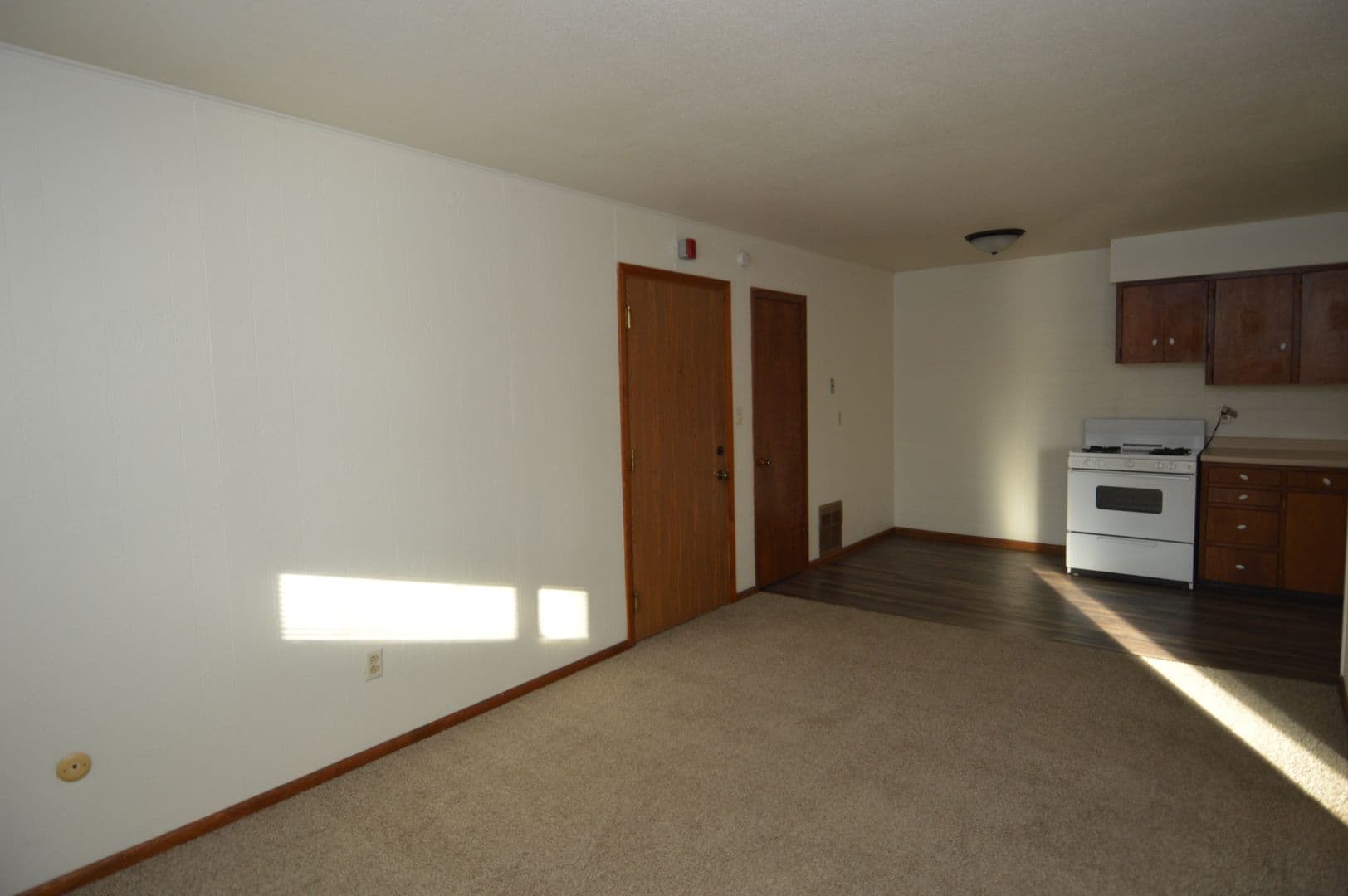 Grand Forks Apartment: 2212, 2216 and 2220 12th Ave. N.