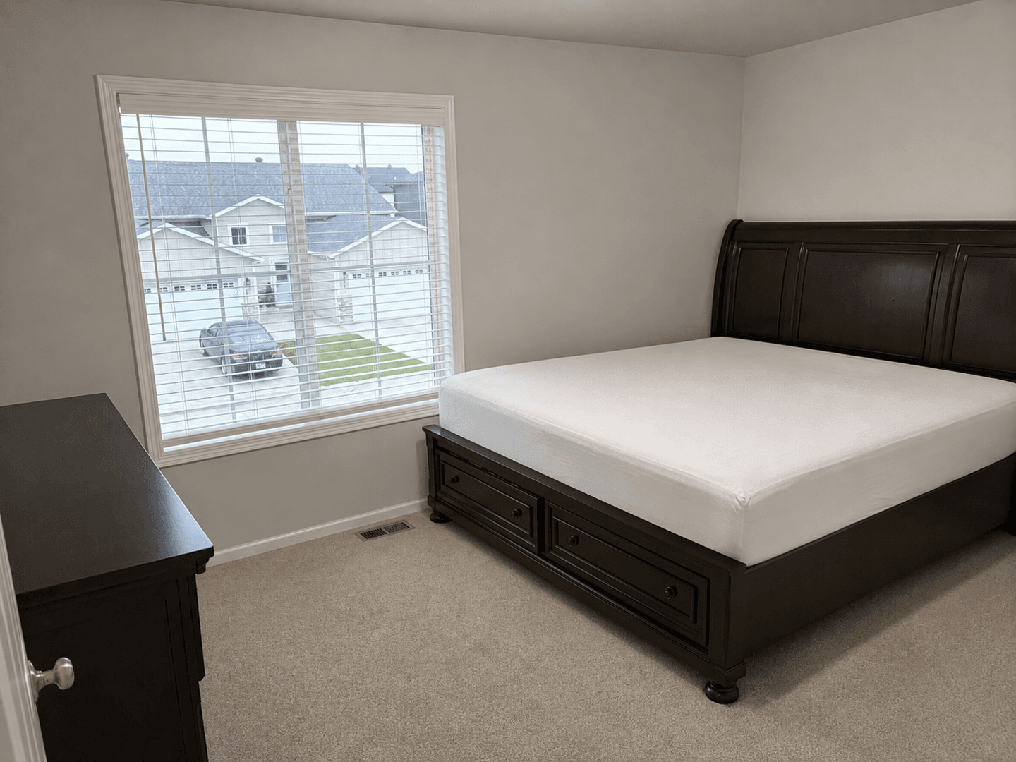Grand Forks House: 1740 Tobi Lane