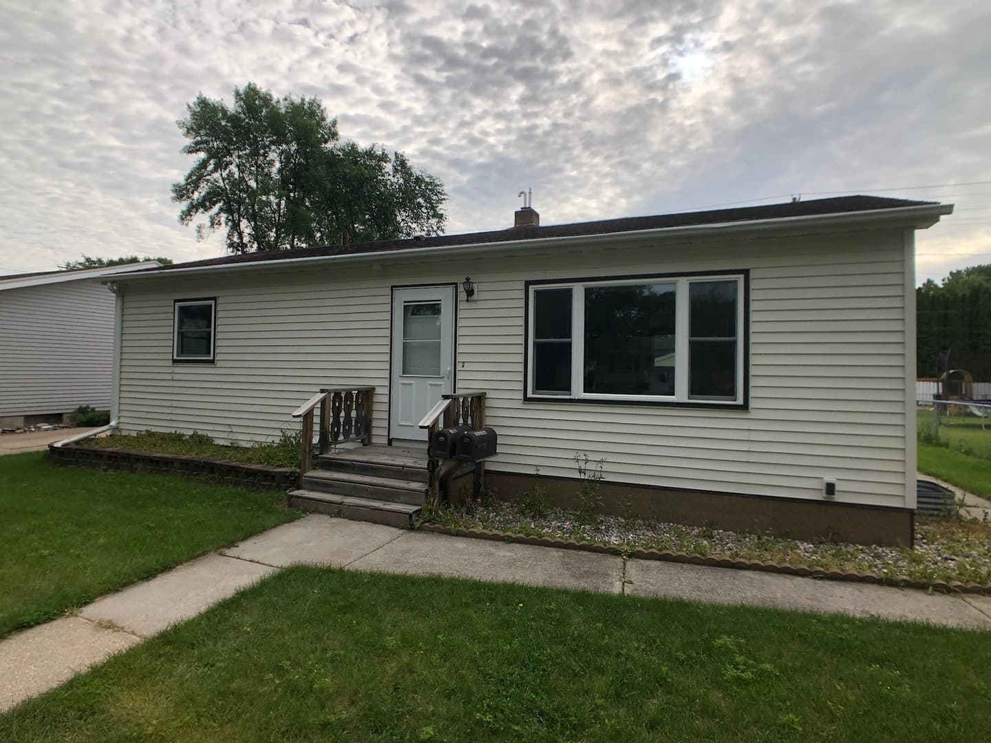 Grand Forks Apartment: 1001 S. 19th St.