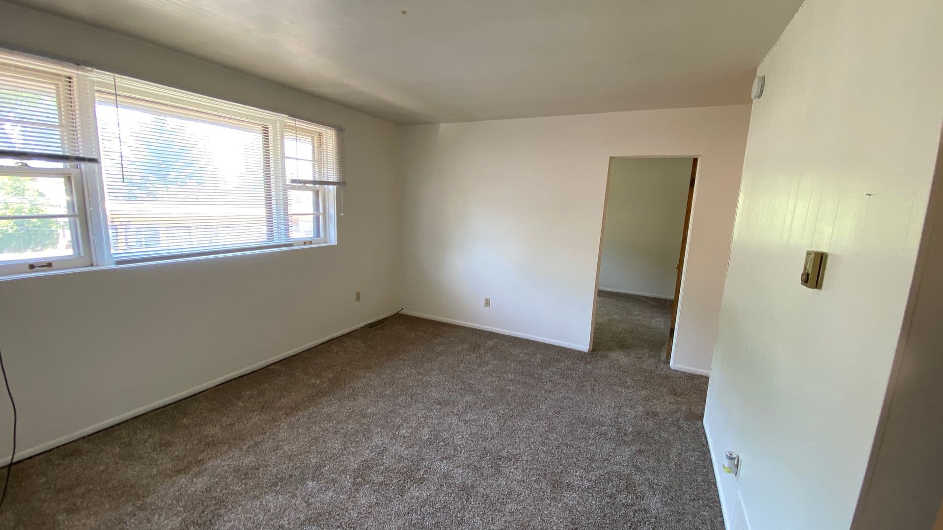 Grand Forks Apartment: 910 S. 12th St.