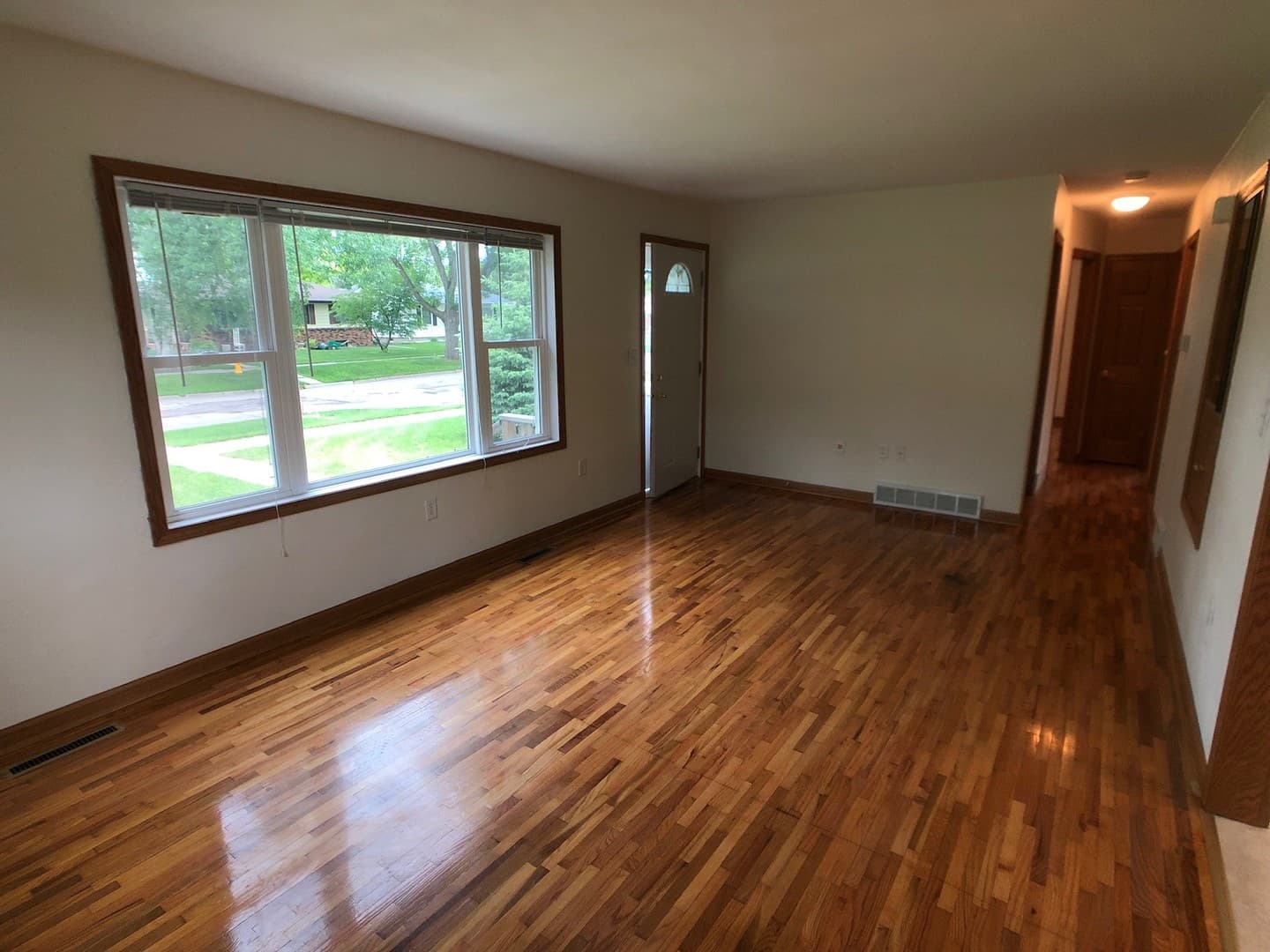Grand Forks Apartment: 1001 S. 19th St.