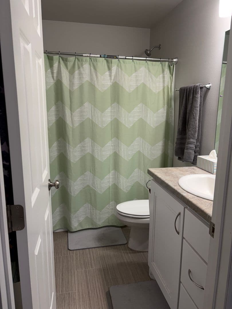 Grand Forks House: 1740 Tobi Lane