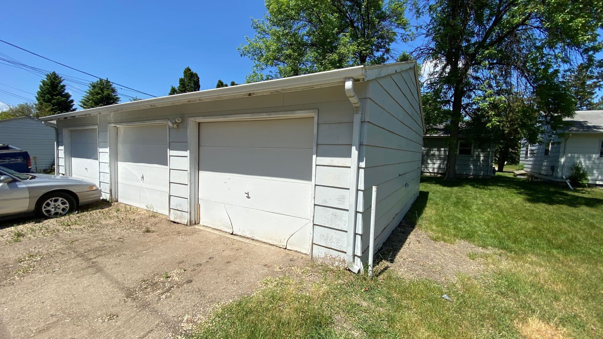 Grand Forks Apartment: 1103/1105 Park Drive