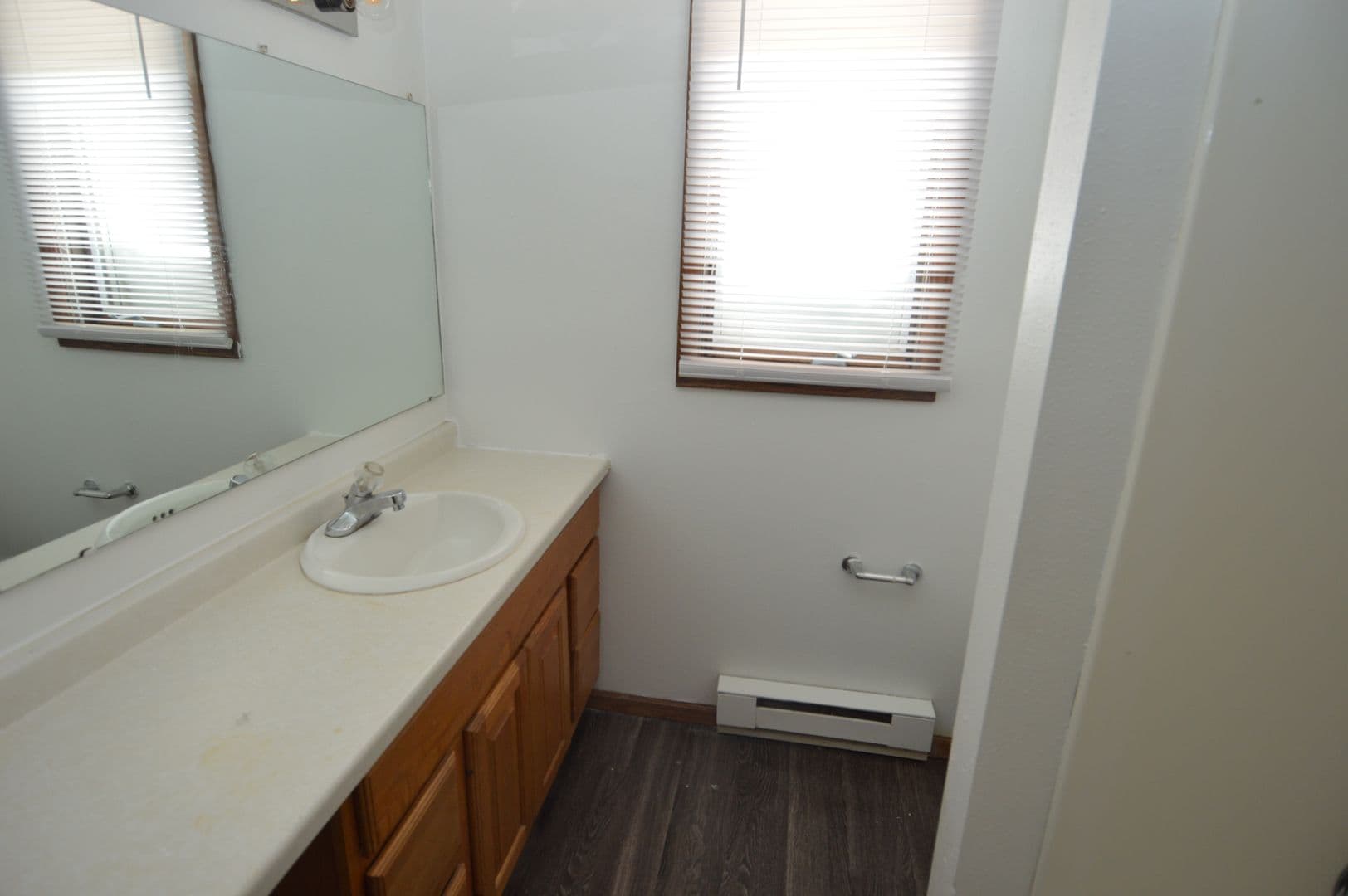 Grand Forks Apartment: 612 N 5th St.