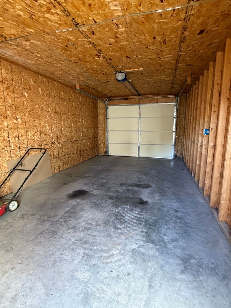 Grand Forks Apartment: 601 Walnut Street/417 6th Ave S