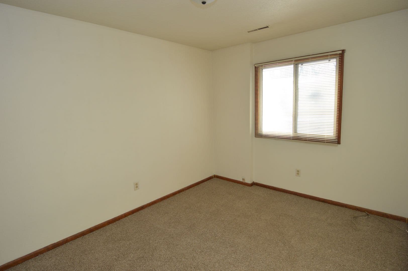 Grand Forks Apartment: 2212, 2216 and 2220 12th Ave. N.