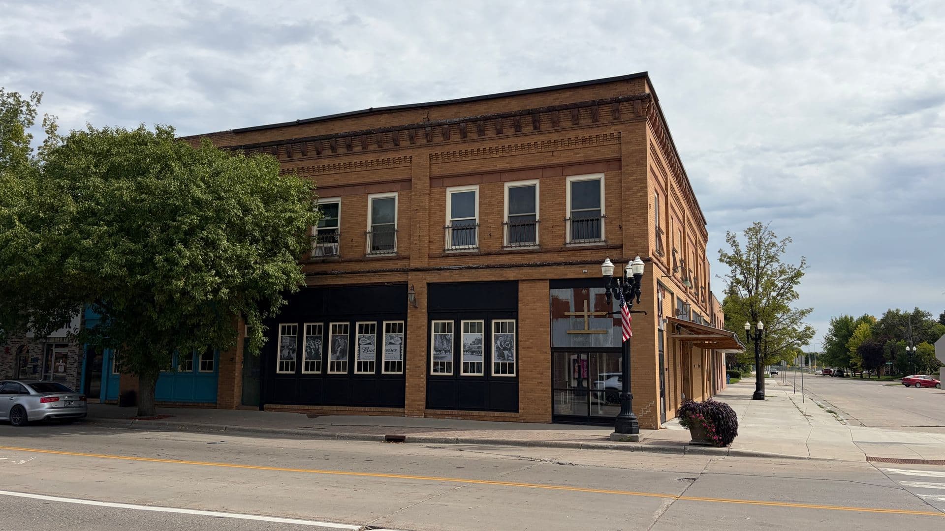 East Grand Forks Apartment: 304 DeMers Ave