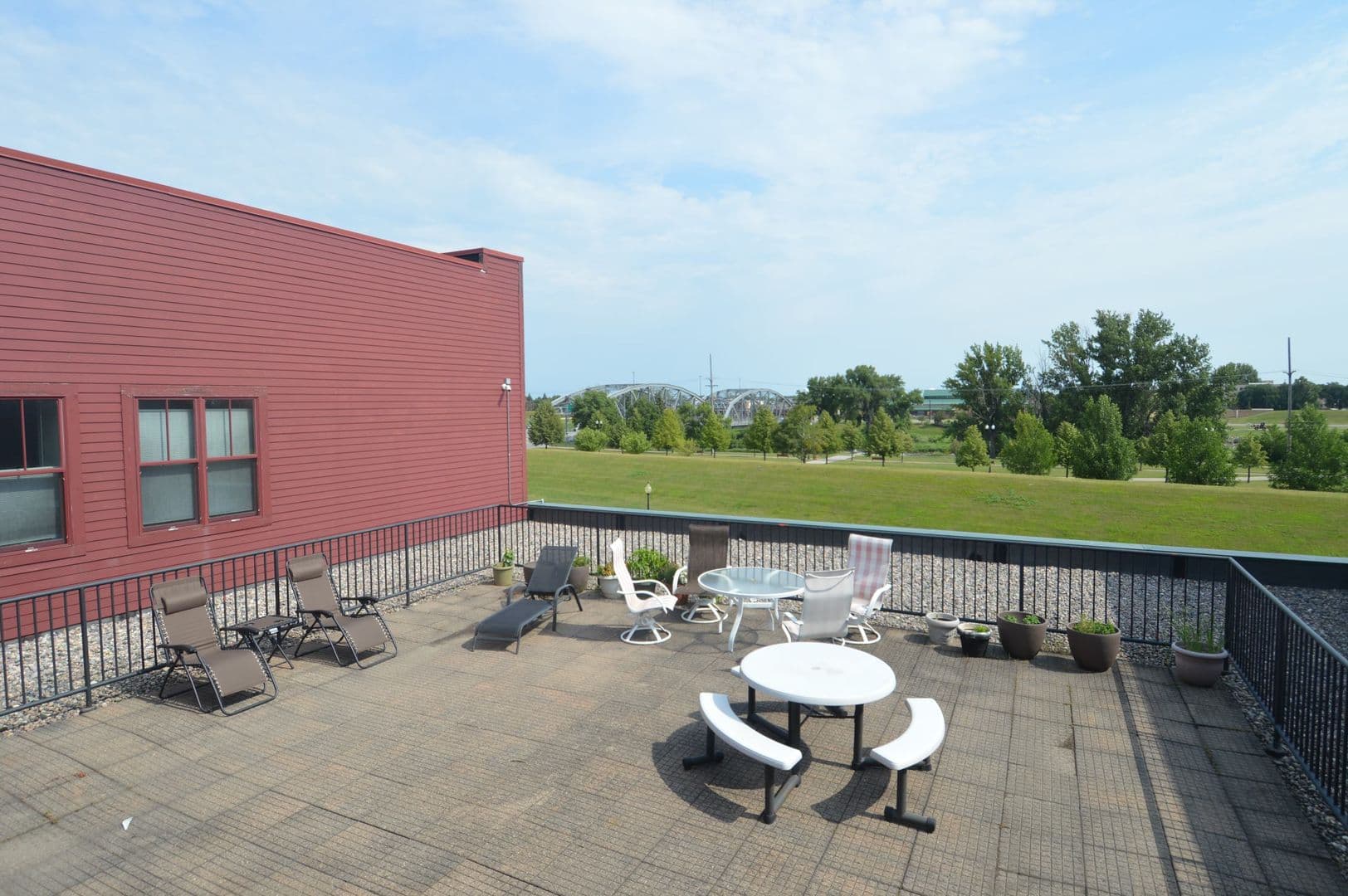 Grand Forks Apartment: 33 South 3rd Street