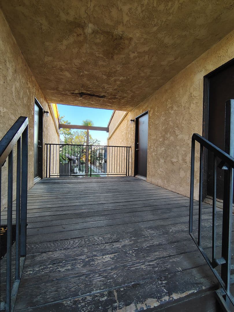 Bakersfield Apartment: 2401 Christmas Tree Ln