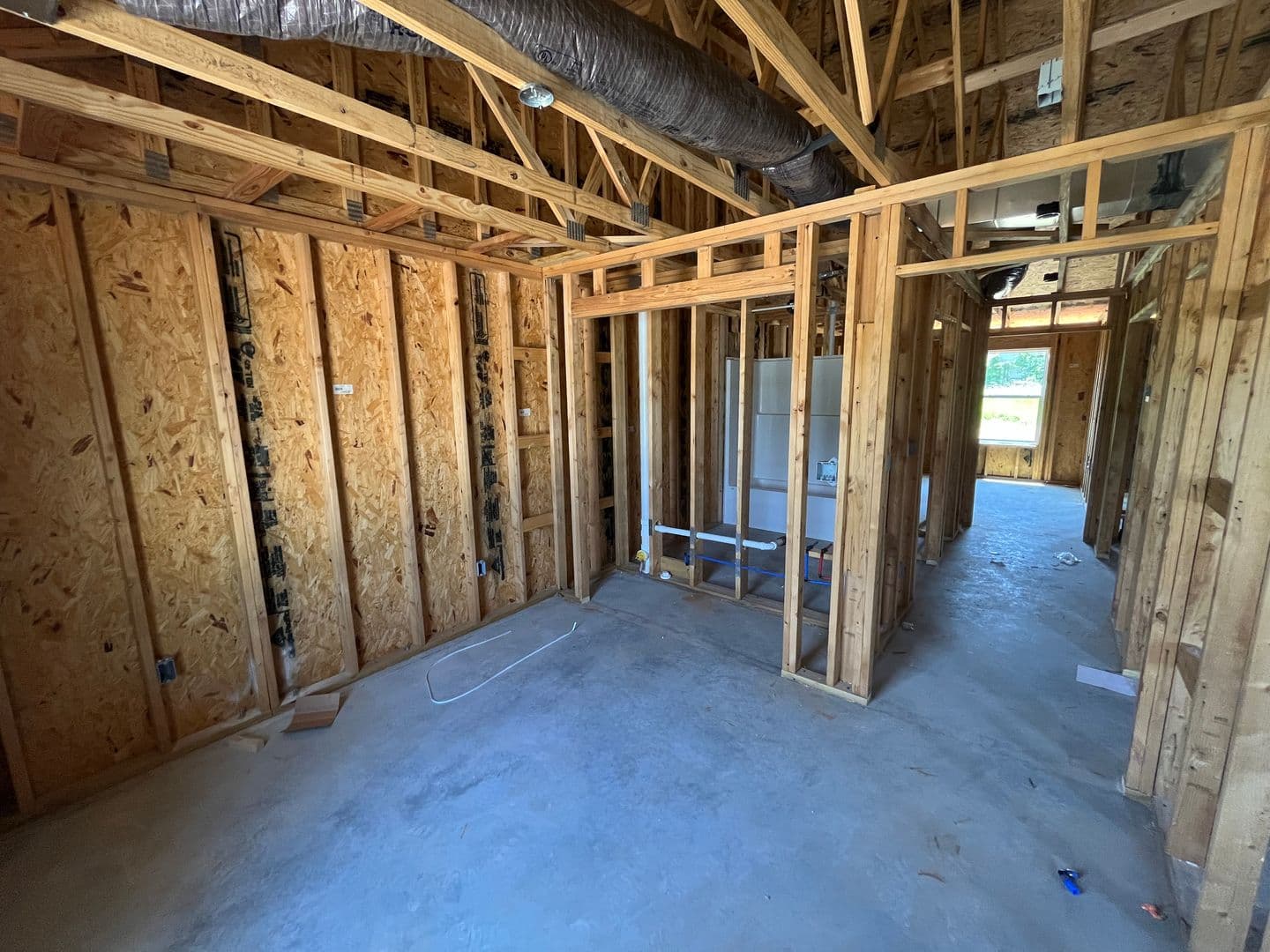 Sullivan Apartment: 211 North and South Road
