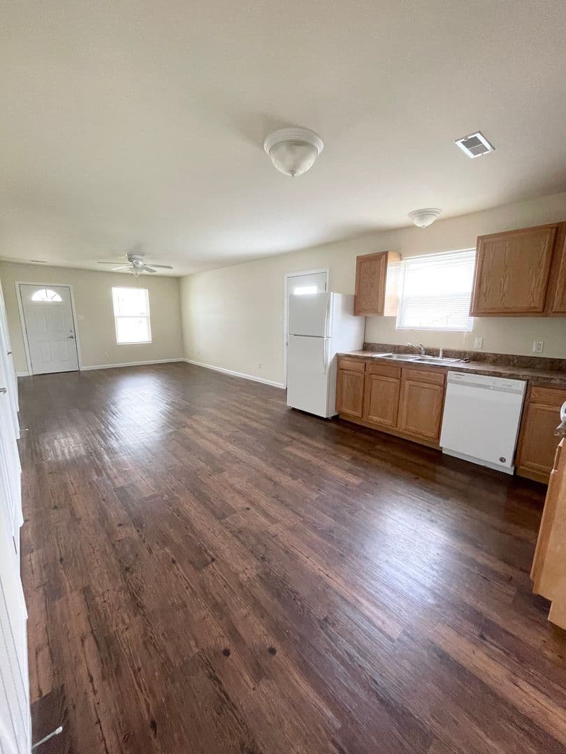 Sullivan House: 26 Patriot Drive