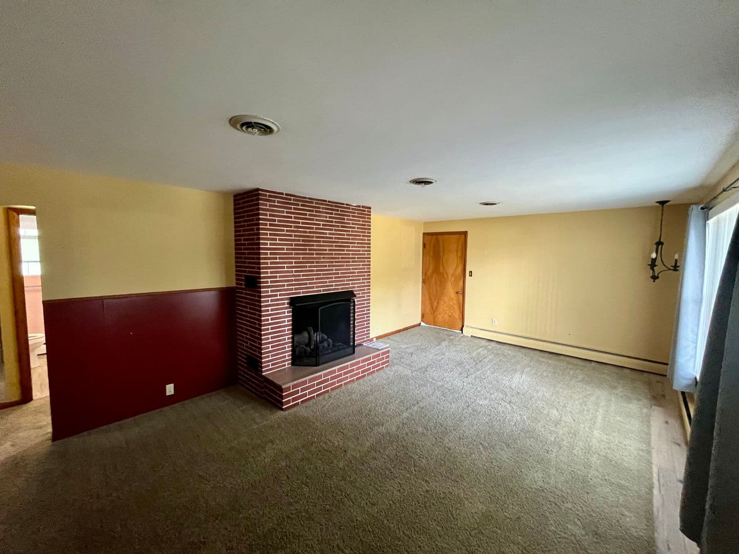 Sullivan Apartment: 1091, 1095 Oregon Street