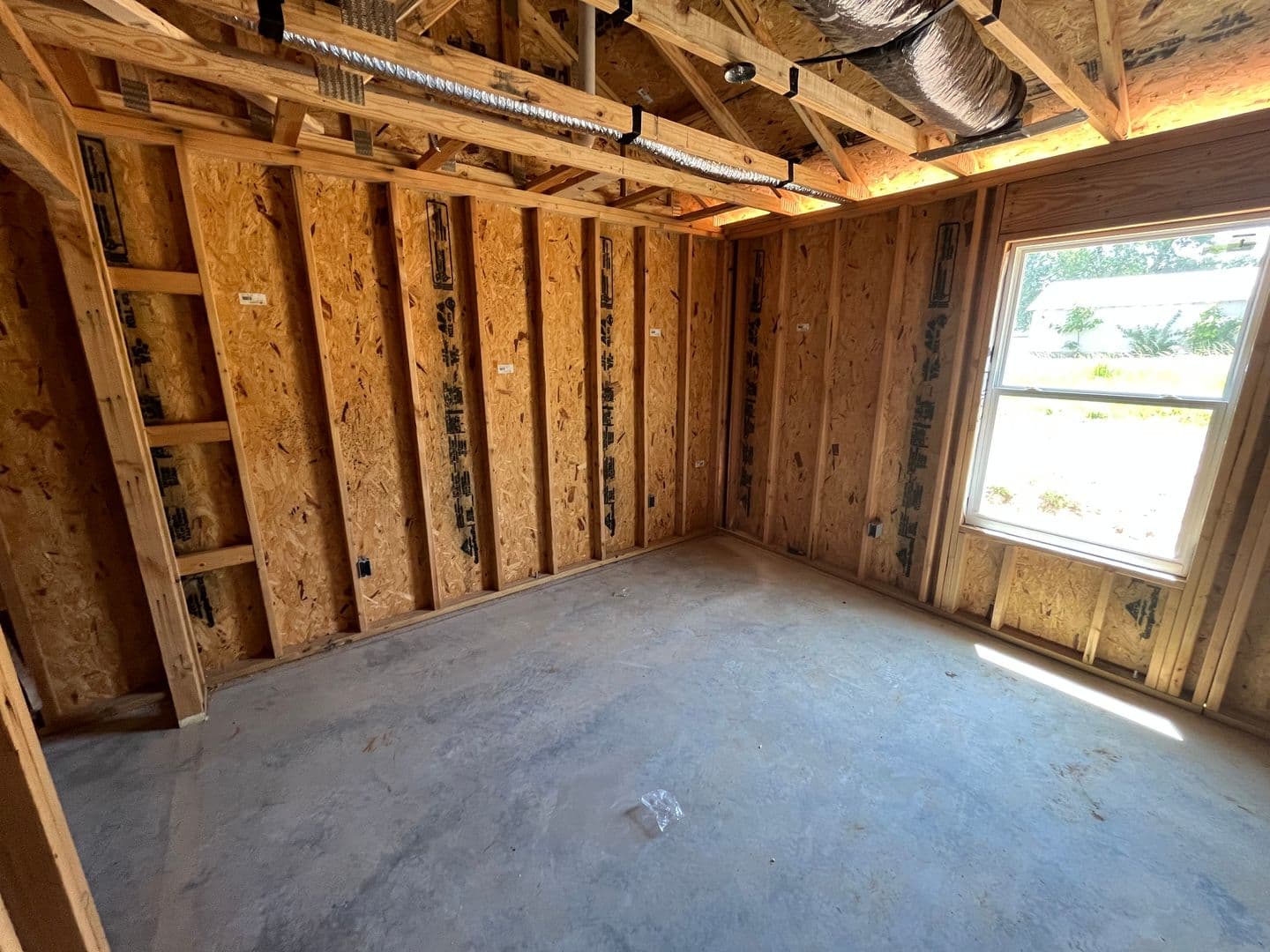 Sullivan Apartment: 211 North and South Road