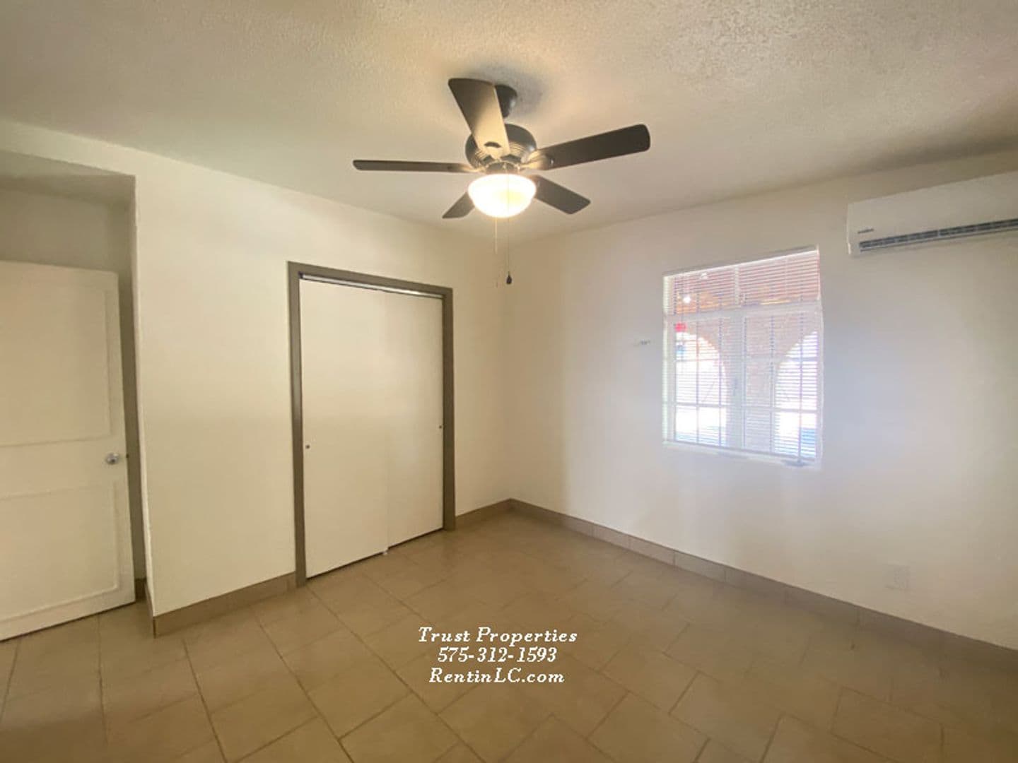 Las Cruces House: 1835 Paxton st