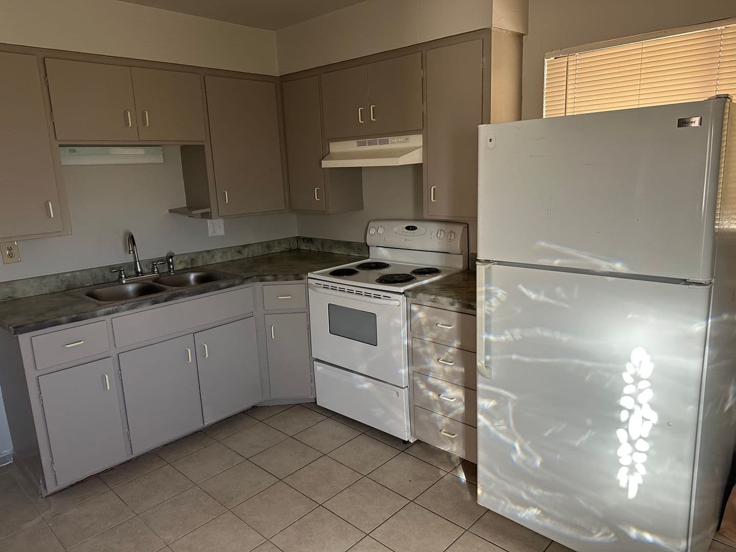 Las Cruces Apartment: 1305 Plain St