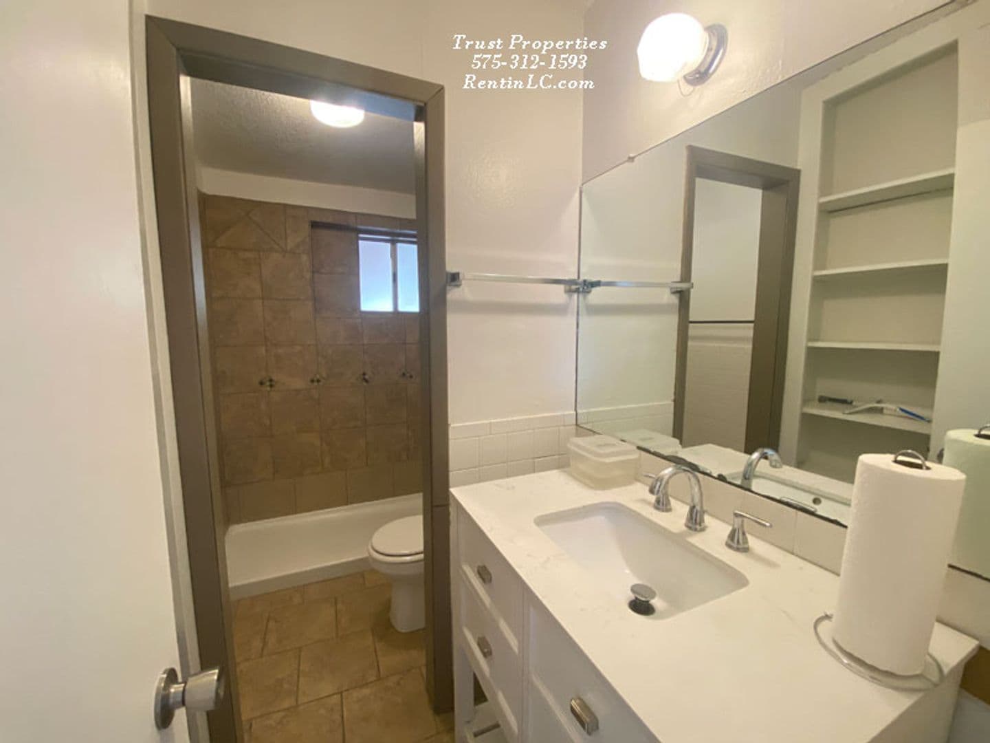 Las Cruces House: 1835 Paxton st