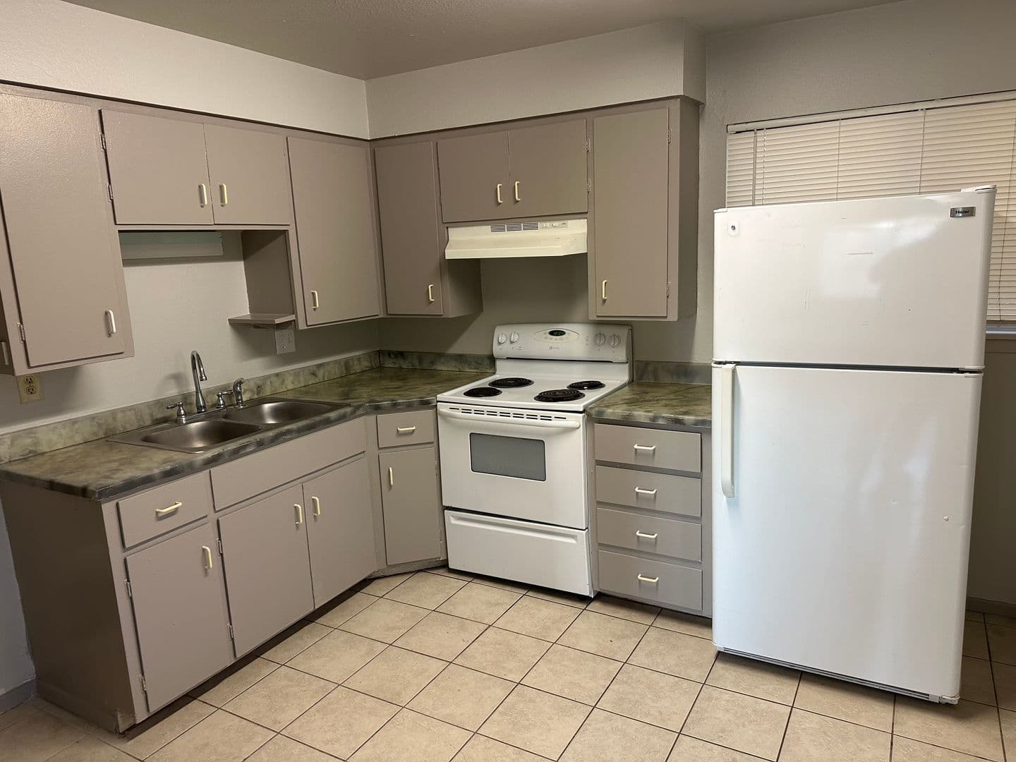 Las Cruces Apartment: 1305 Plain St