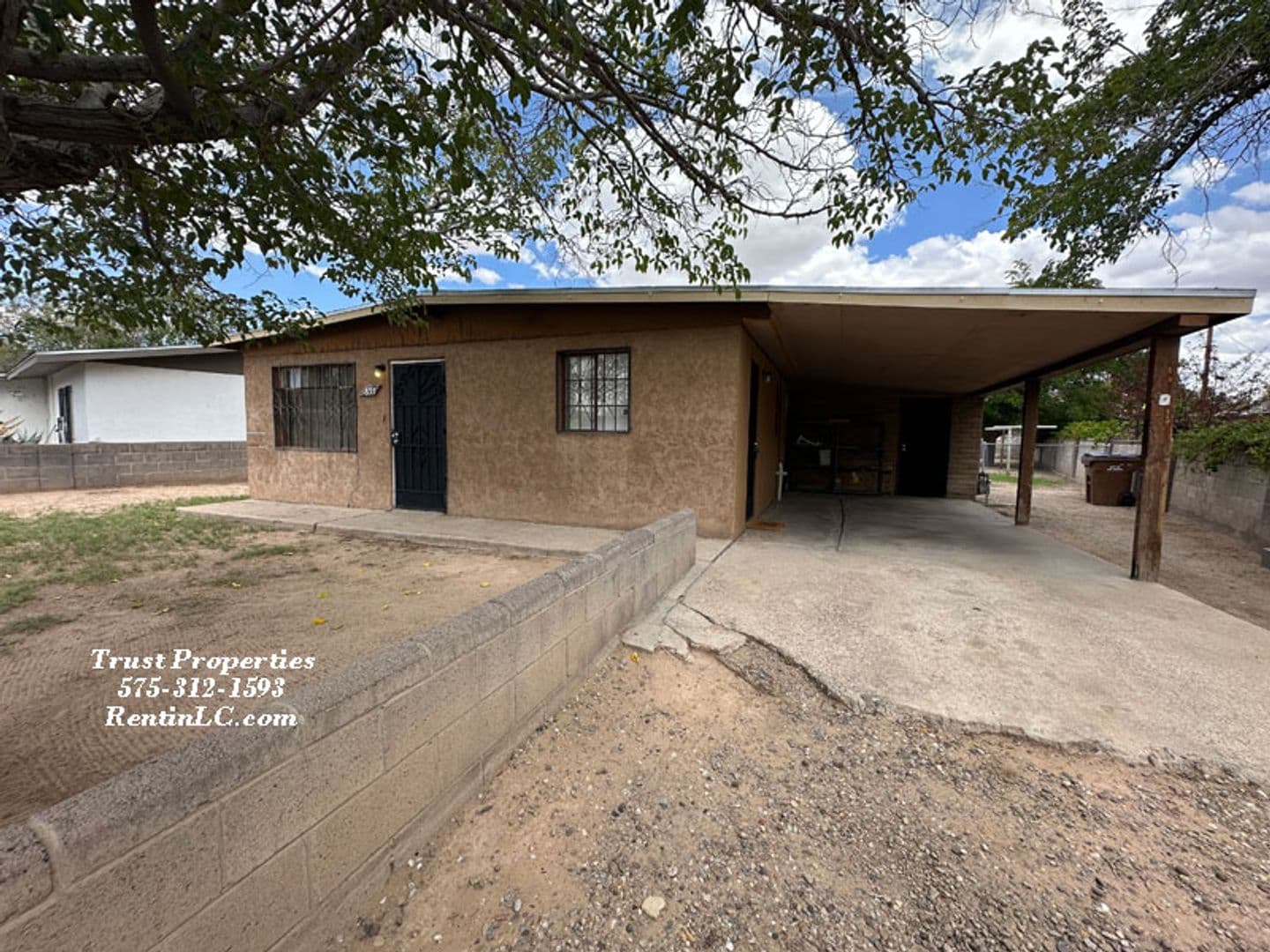 Las Cruces House: 1835 Paxton st