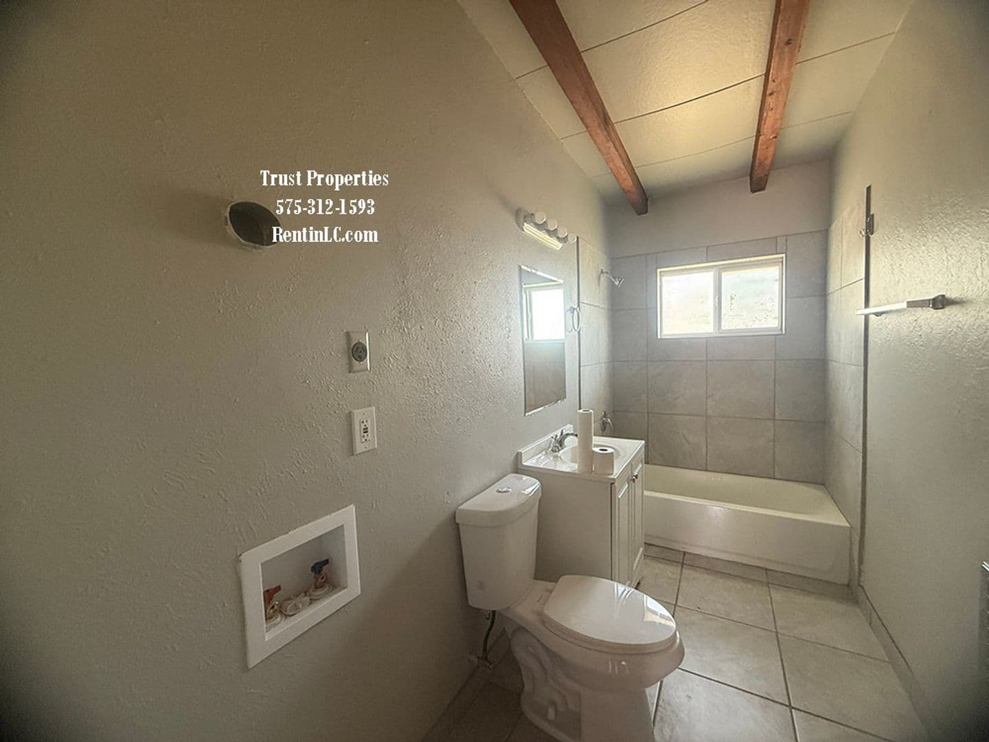 Las Cruces Apartment: 1140 East Court