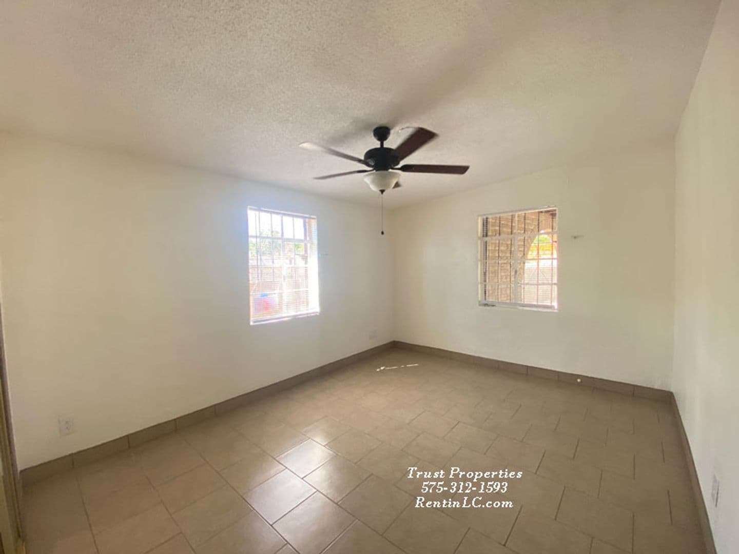 Las Cruces House: 1835 Paxton st