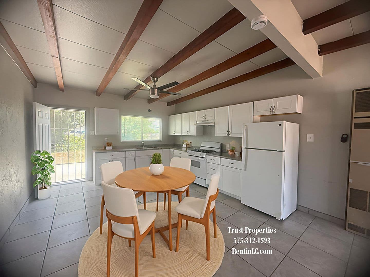 Las Cruces Apartment: 1140 East Court
