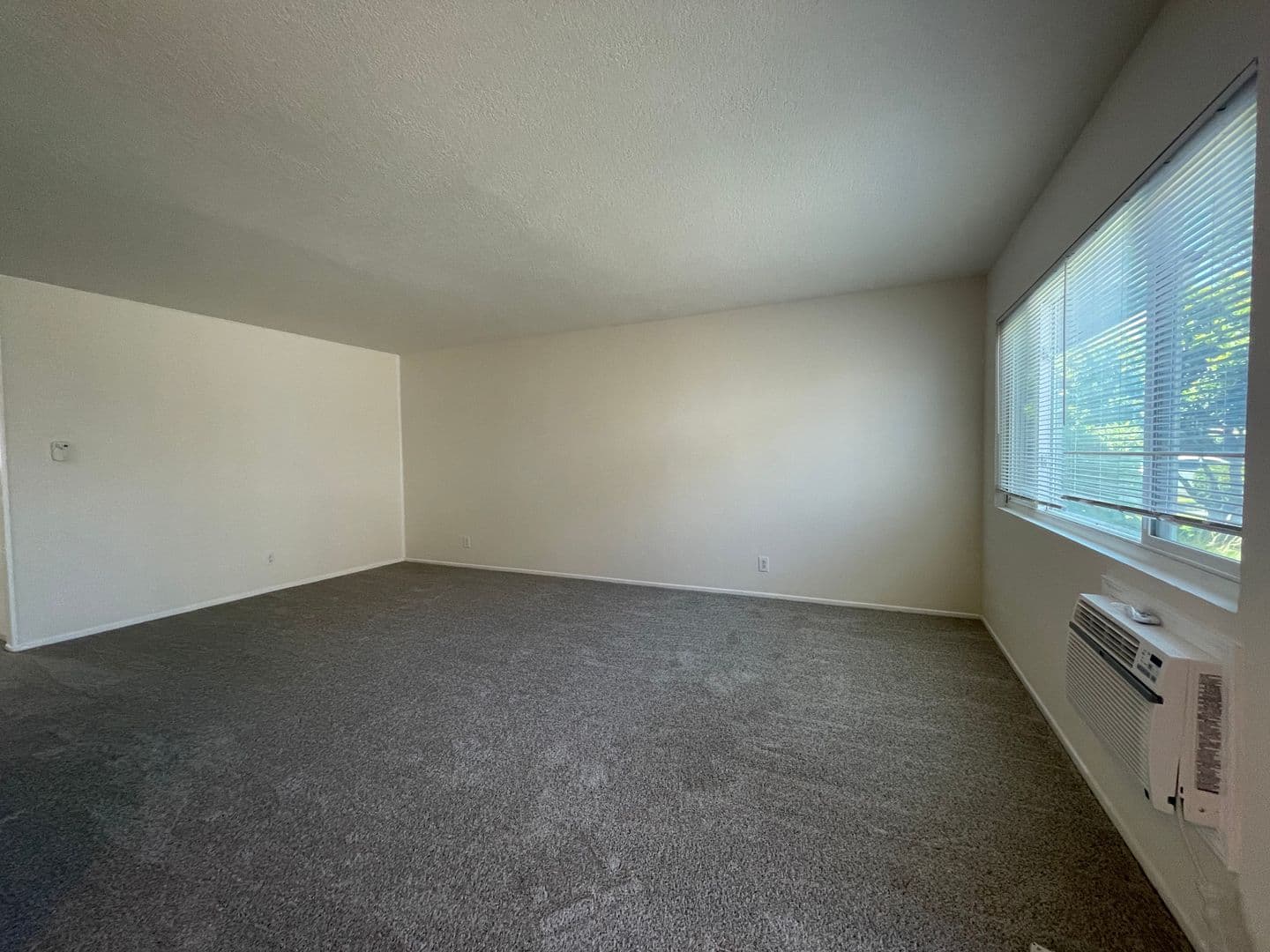 Costa Mesa Apartment: 1630 Coriander Drive
