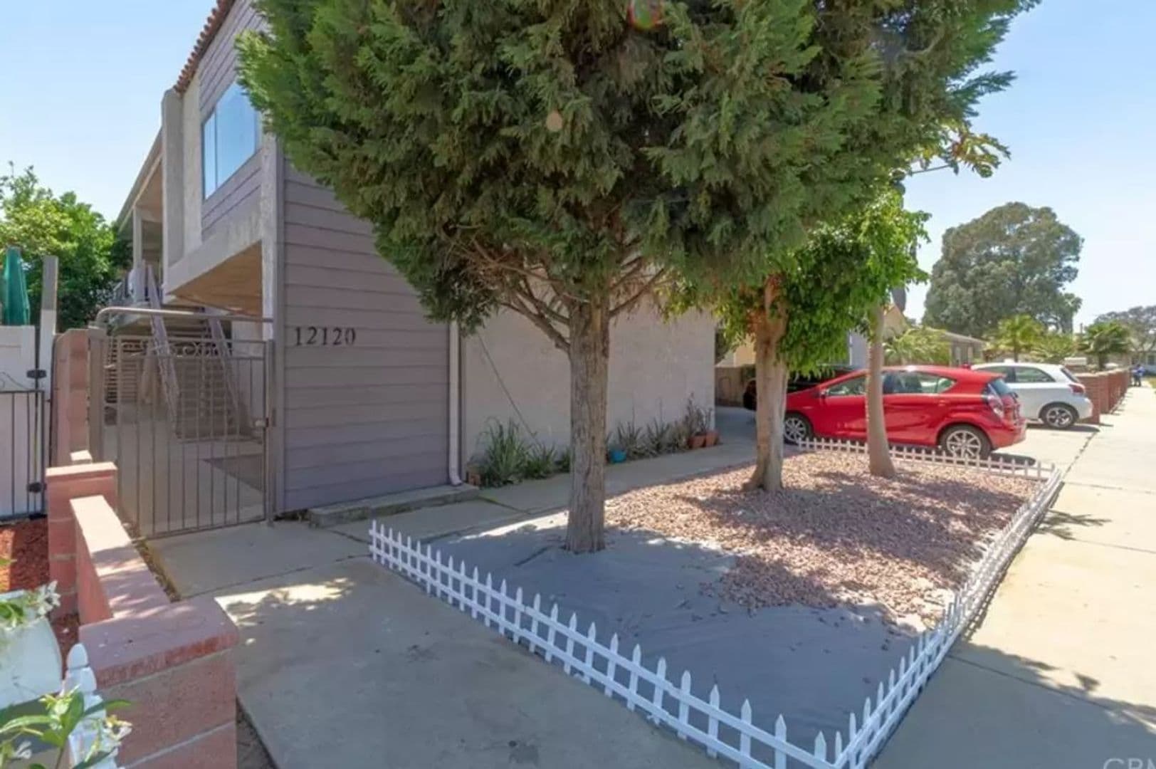 Hawaiian Gardens Apartment: 12120 215Th Street