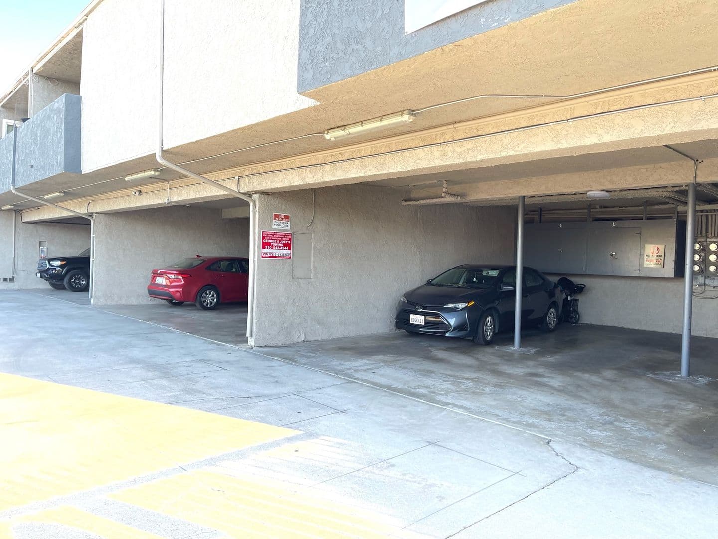 Lomita Apartment: 25822-25828 Walnut Street