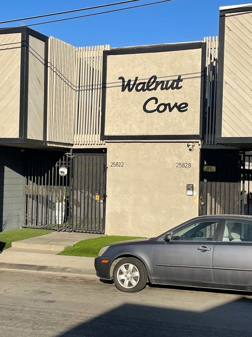 Lomita Apartment: 25822-25828 Walnut Street
